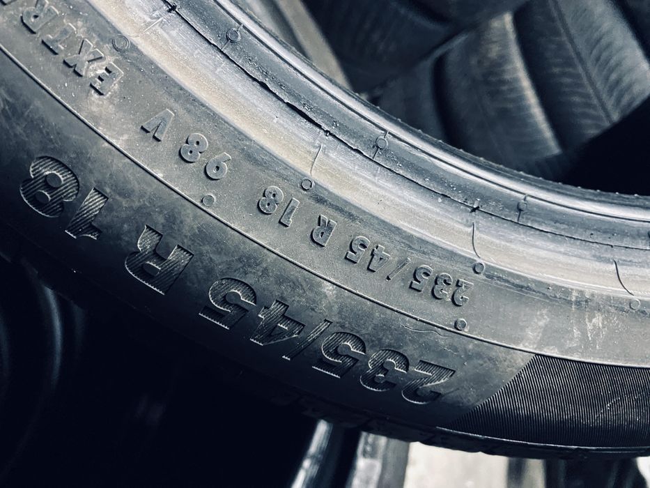 235 45 18 Continental TS 850 85%