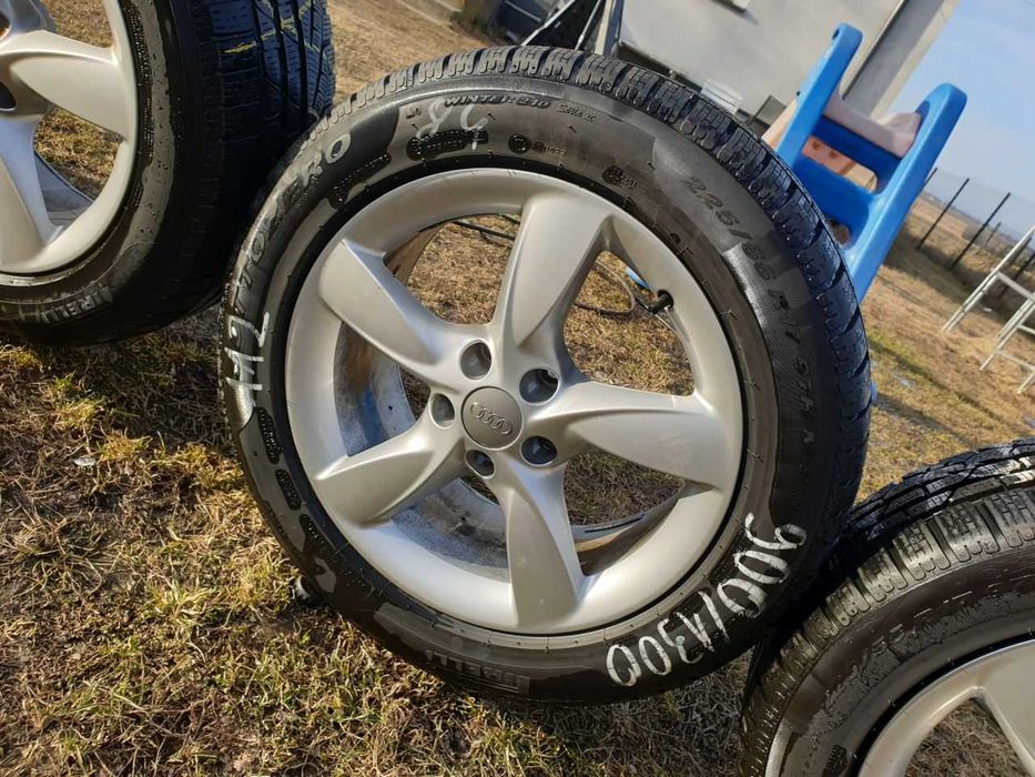 Felgi aluminiowe Audi R17 5x112 opony zimowe 225/55R17
