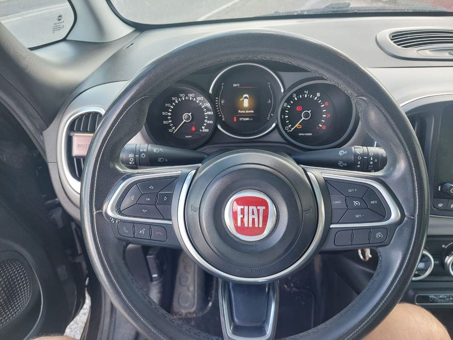 Fiat 500L 0.9 cc twin air ano 2018 AVARIADO