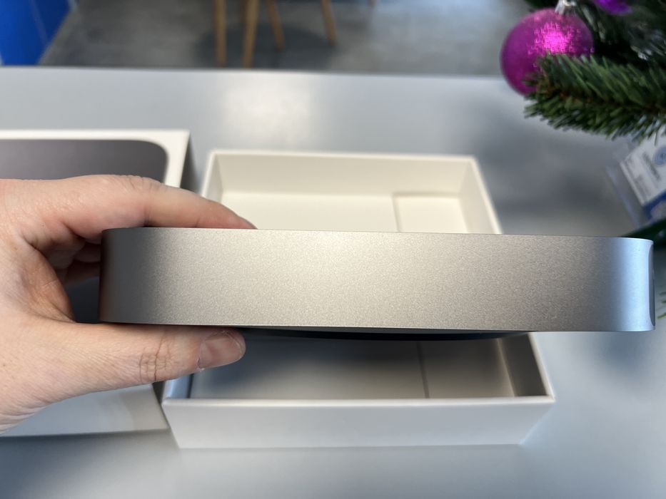 Mac Mini A1993 Intel Core I7 6 rdzeni 3,2Ghz, 32Gb RAM DDR4 Idealny