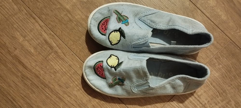 Trampki, papcie dla dziewczynki
