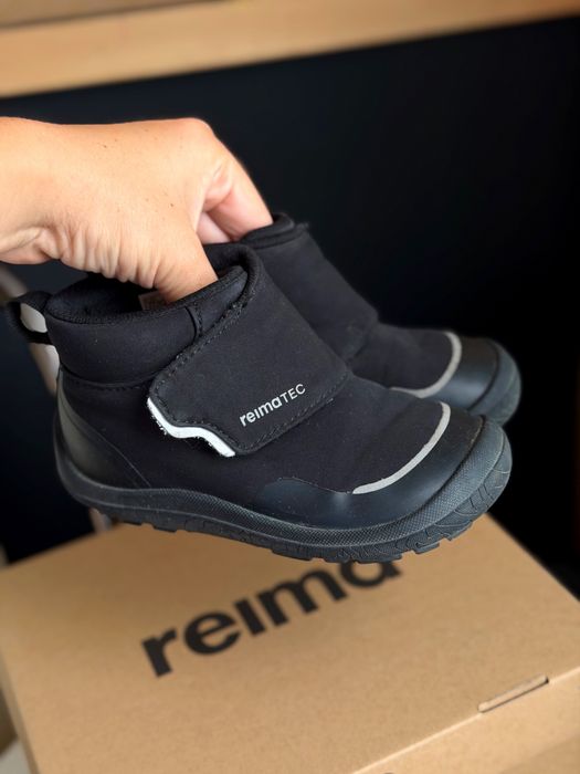 Продам черевики Reima