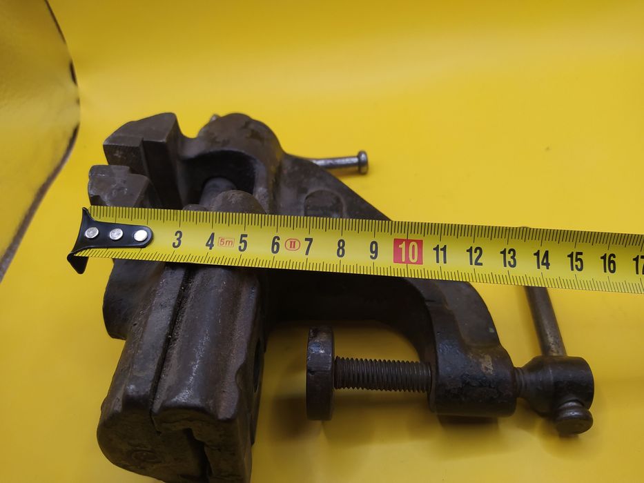 Тиски слесарные СССР