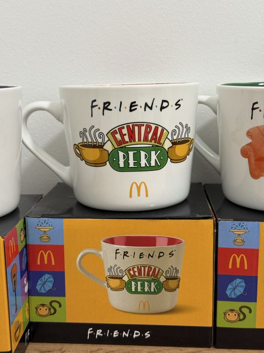 Повний набір чашки кружки фігурки Friends McDonald's Друзі Мак