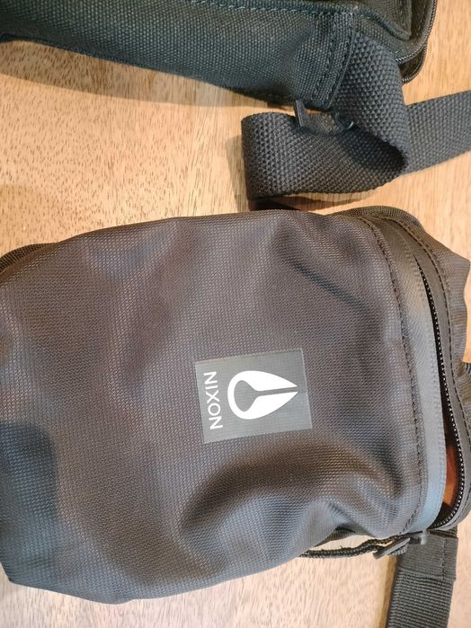 Bolsas tiracolo Levis e Nixon