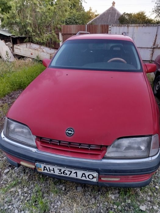 Opel omega A универсал