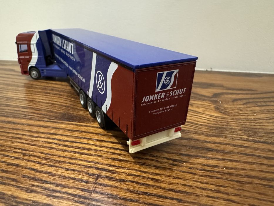 DAF XFJonker&Schut AWM 1:87 H0
