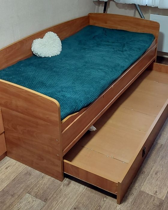 Продам односпальне ліжко