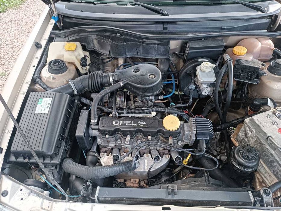 Opel astra h 1996р