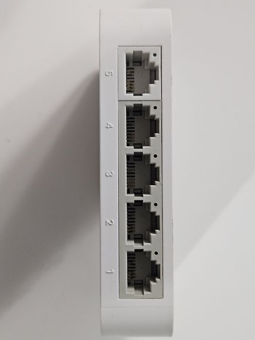 Switch Ethernet TL-SF1005D