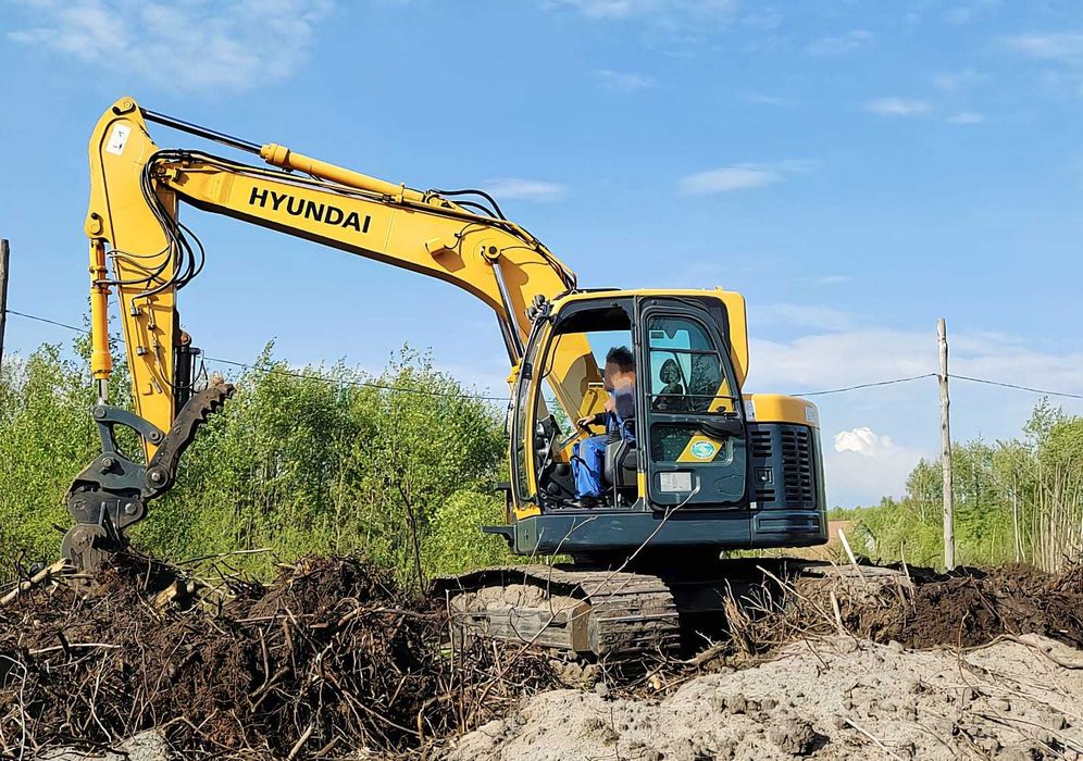 Гусеничний екскаватор Hyundai Robex 145-9