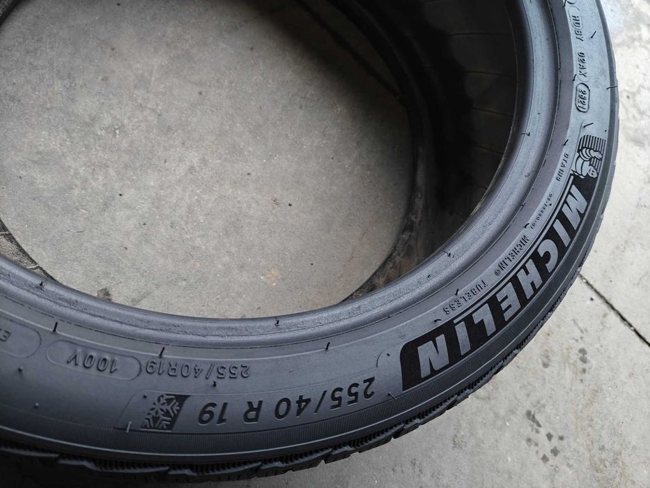 Michelin Alpin⁵ r19 255/40 шини зимові комплект або пара