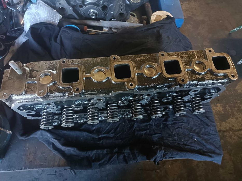 Głowica silnika Mitsubishi S4SD do wózka widłowego Dalekie • OLX.pl