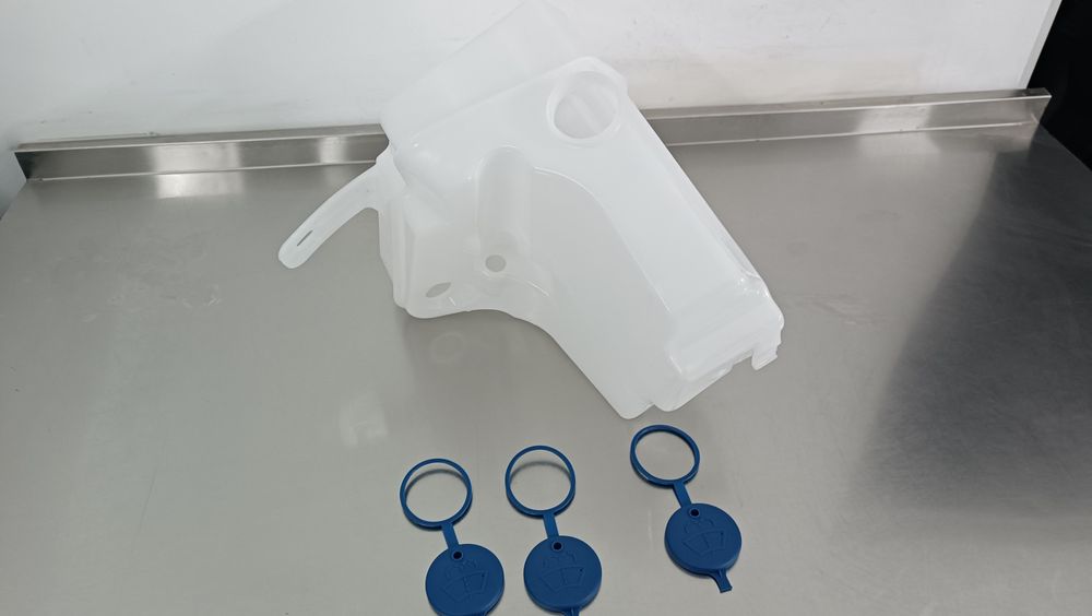 НОВИЙ     Бачок омивача стікла  омывателя стекла Mercedes ML W163