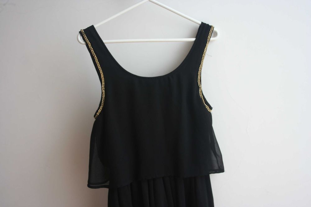 Vestido preto Stradivarius
