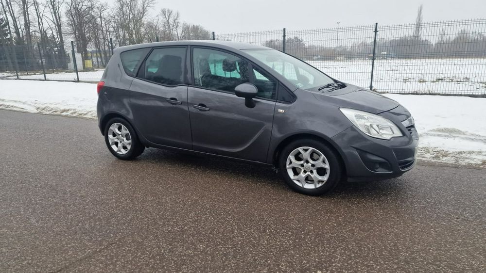 Opel Meriva B 2011r 1.4T 140KM Tempomat ISOFIX Czujniki parkowania