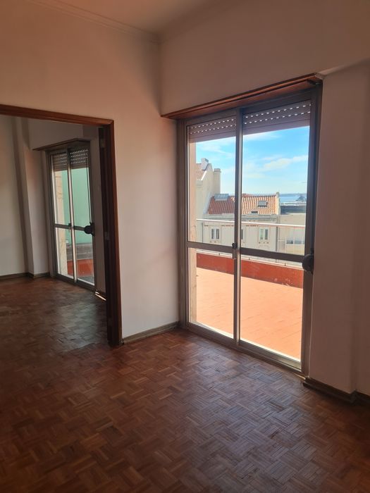 Apartamento T2 + 1