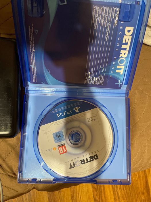 Продам игру Detroit