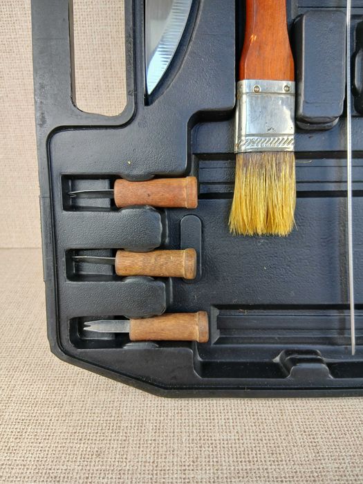 Zestaw do grilla Zestaw BBQ Box Używany w walizce