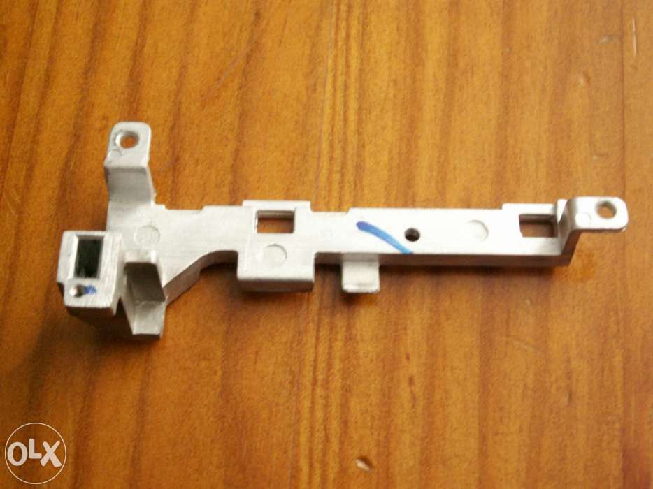 Asus Z53S - Housing Mounting64737766487043122