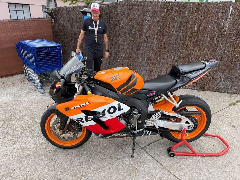 Vendo Honda CBR 1000RR Fireblade
