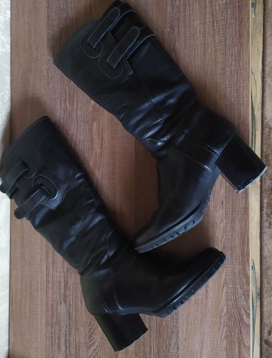 Сапоги женские зимние, кожаные, производства Италии