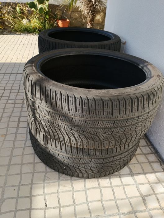 Pneus Hankook 235/35R19 (Winter).