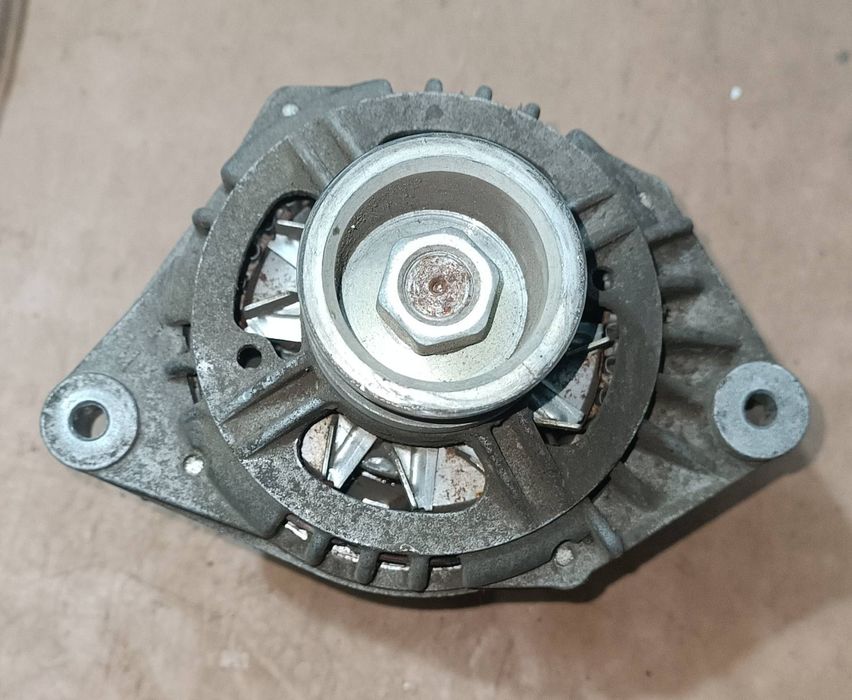 Генератор нива Шевроле 2123