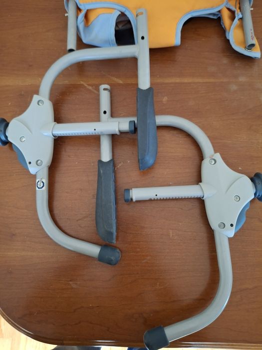 Cadeira de bebé para mesa