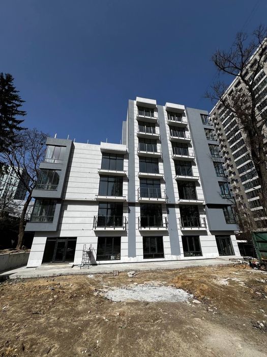 Продаж будівлі Солом'янський рн вул. Скрипника 1604 м2  Без Комісії %