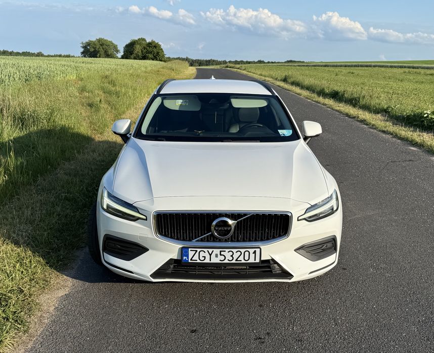 Volvo v60 2019 127.000 przebieg