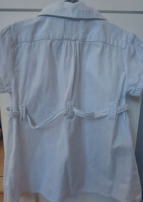 Blusa azul clara Lefties - tamanho 3/4 anos