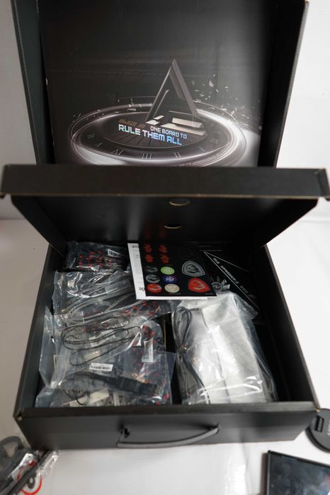 Материнська плата MSI MEG X670E GODLIKE AM5 RYZEN DDR5