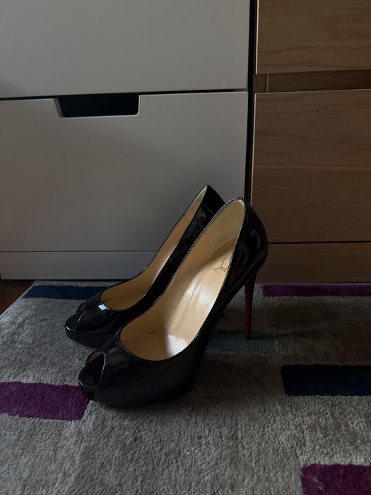 Christian Louboutin novos