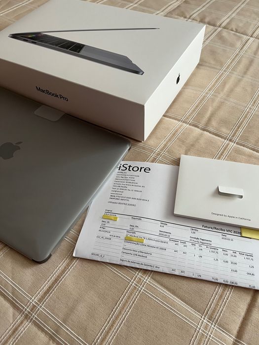 MacBook Pro 13" Touch Bar Intel Core i5 1.4 GHz, 8 GB RAM, 256 GB SSD64738946667522123