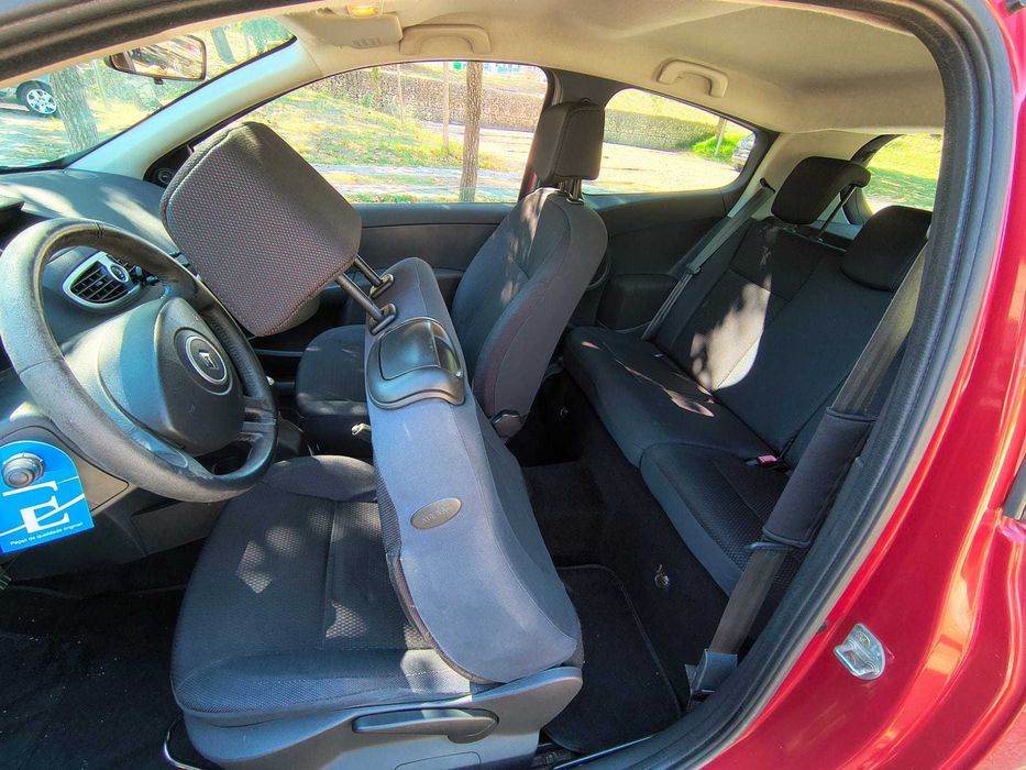 Renault Clio III 1.2 gasolina