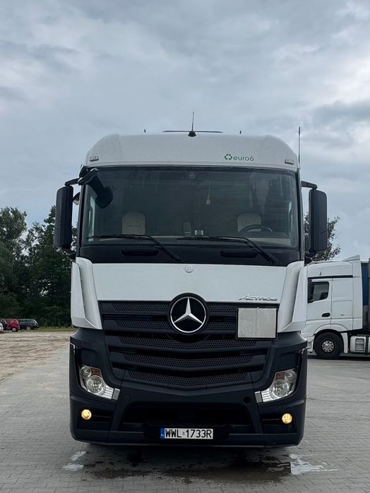 Mercedes-Benz Ciągnik samochodowy Actros  Mercedesa-Benz Actros EURO 6 -2014 -2 sztuki