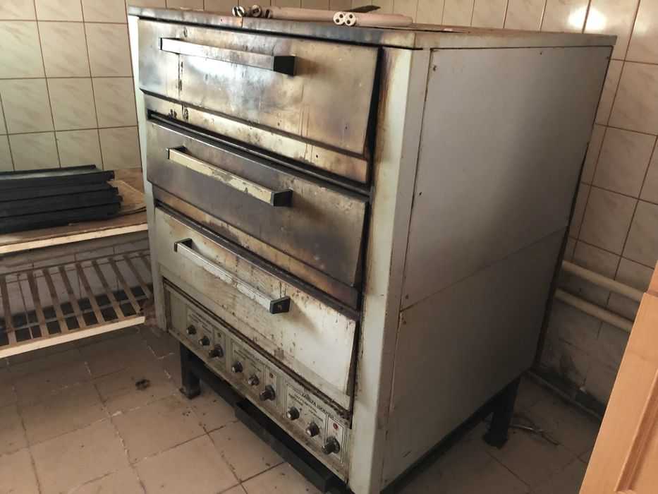 Пекарний шкаф ШПЄ-3К на три камери