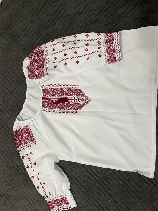 Вишиванка жіноча