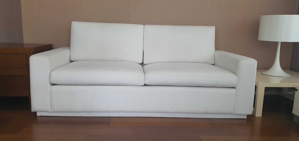 Sofa 3 lugares em crú