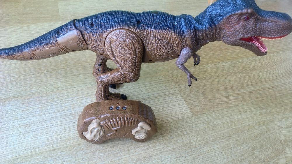Dinossauro T-rex telecomandado