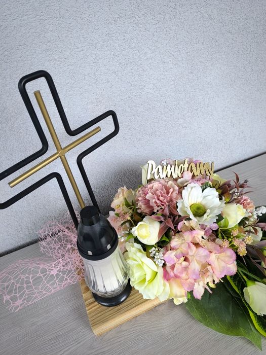 Stroik na grób cmentarz Krzyż