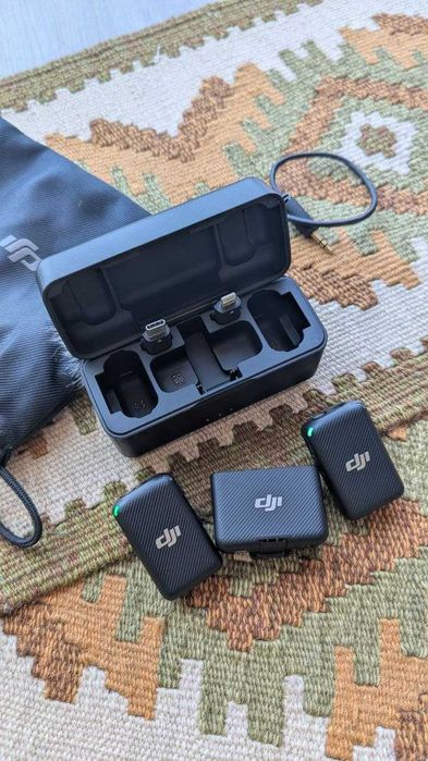 DJI Mic 2 – Kit Completo (2 TX + 1 RX + Estojo de Carregamento)