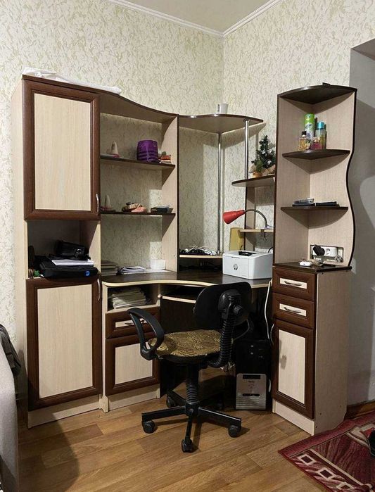 Кімната в гуртожитку на Східній