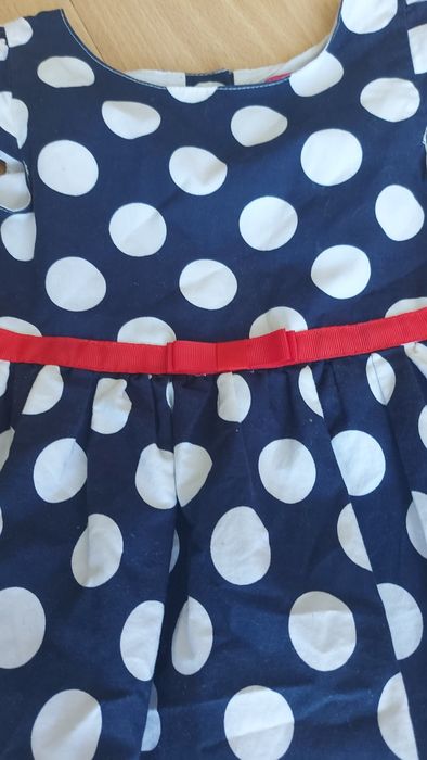 sukienka w grochy 104