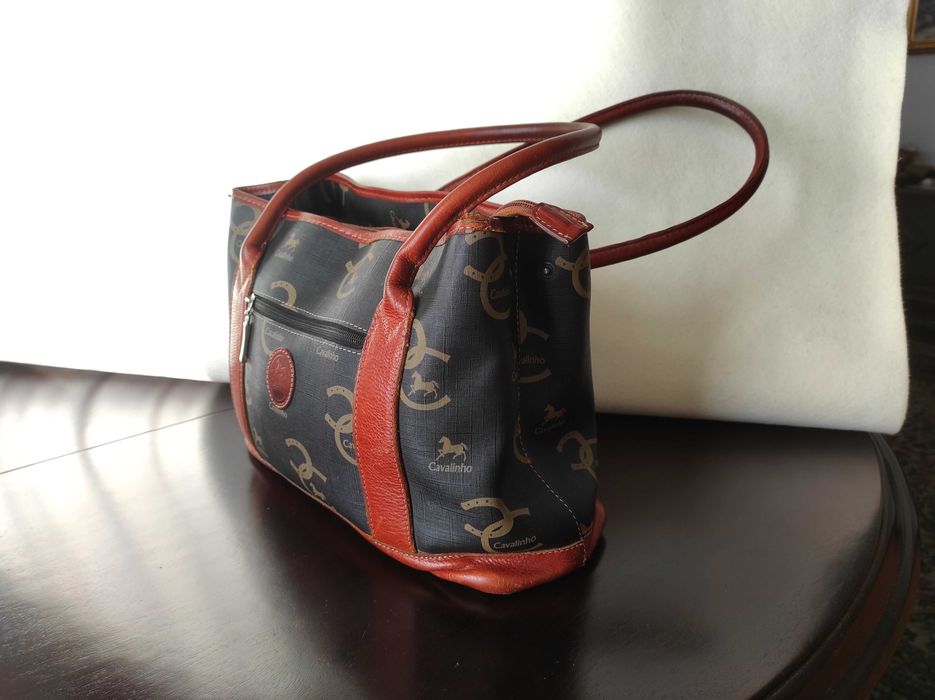 Mala / Carteira de Senhora Pele marca Cavalinho