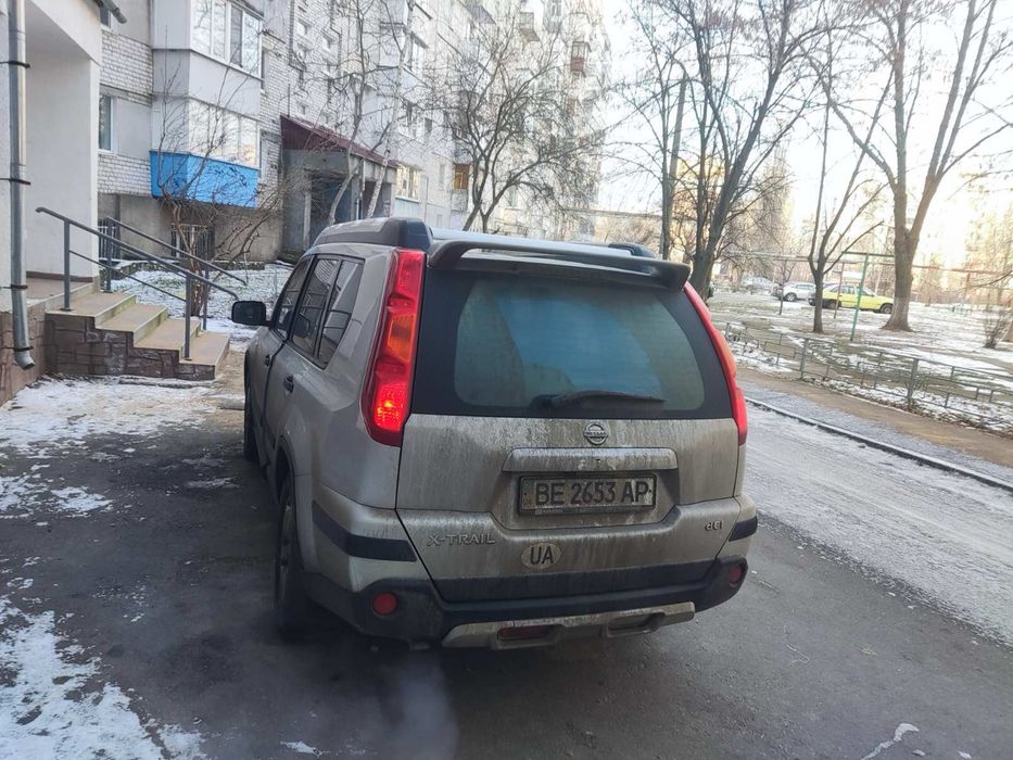 Nissan x-treil 2.0 дизель автомат