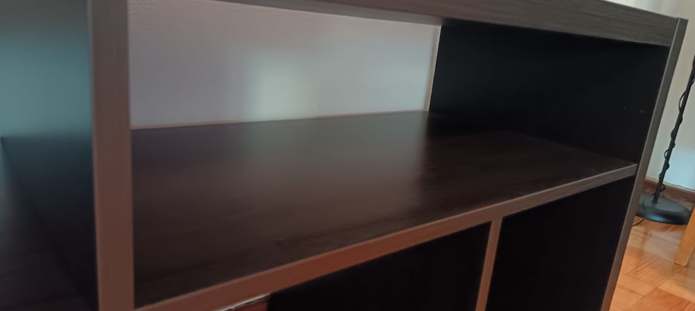 Móvel TV (castanho escuro) IKEA