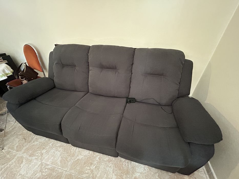 Sofá Reclinável de 3 Lugares