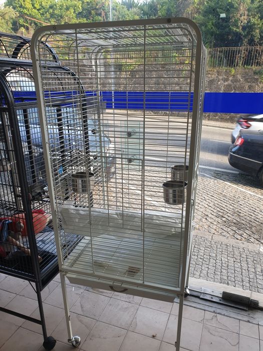 Gaiolas grandes c/rodas